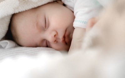 When Can Babies Have Water? Age Guidelines & Safety